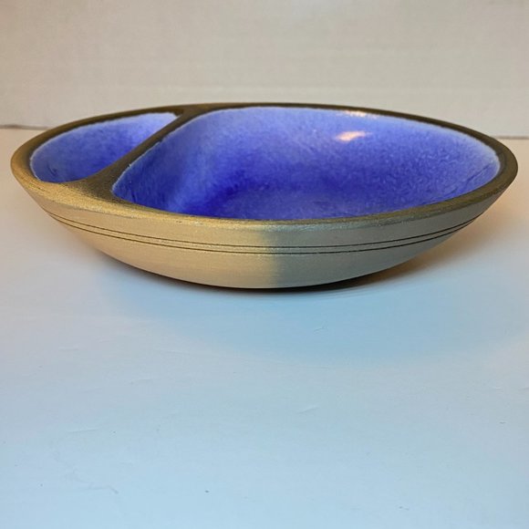 Divided Pottery Dish Bowl Blue Signed Dowe's 2011 - Picture 4 of 6